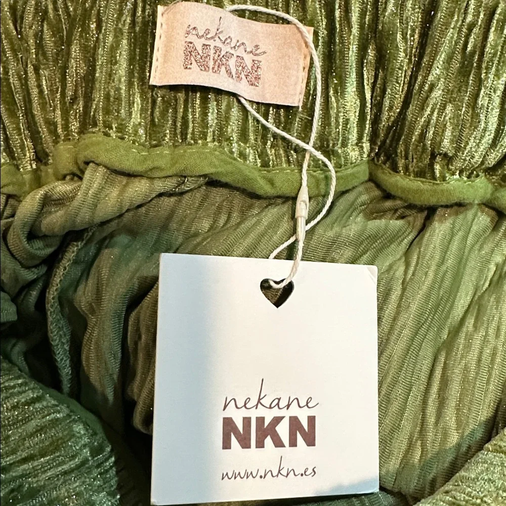 NWT NKN Nekane Lime Metallic Stretch Crinkle Cargo Pants Green Size M - Picture 7 of 7